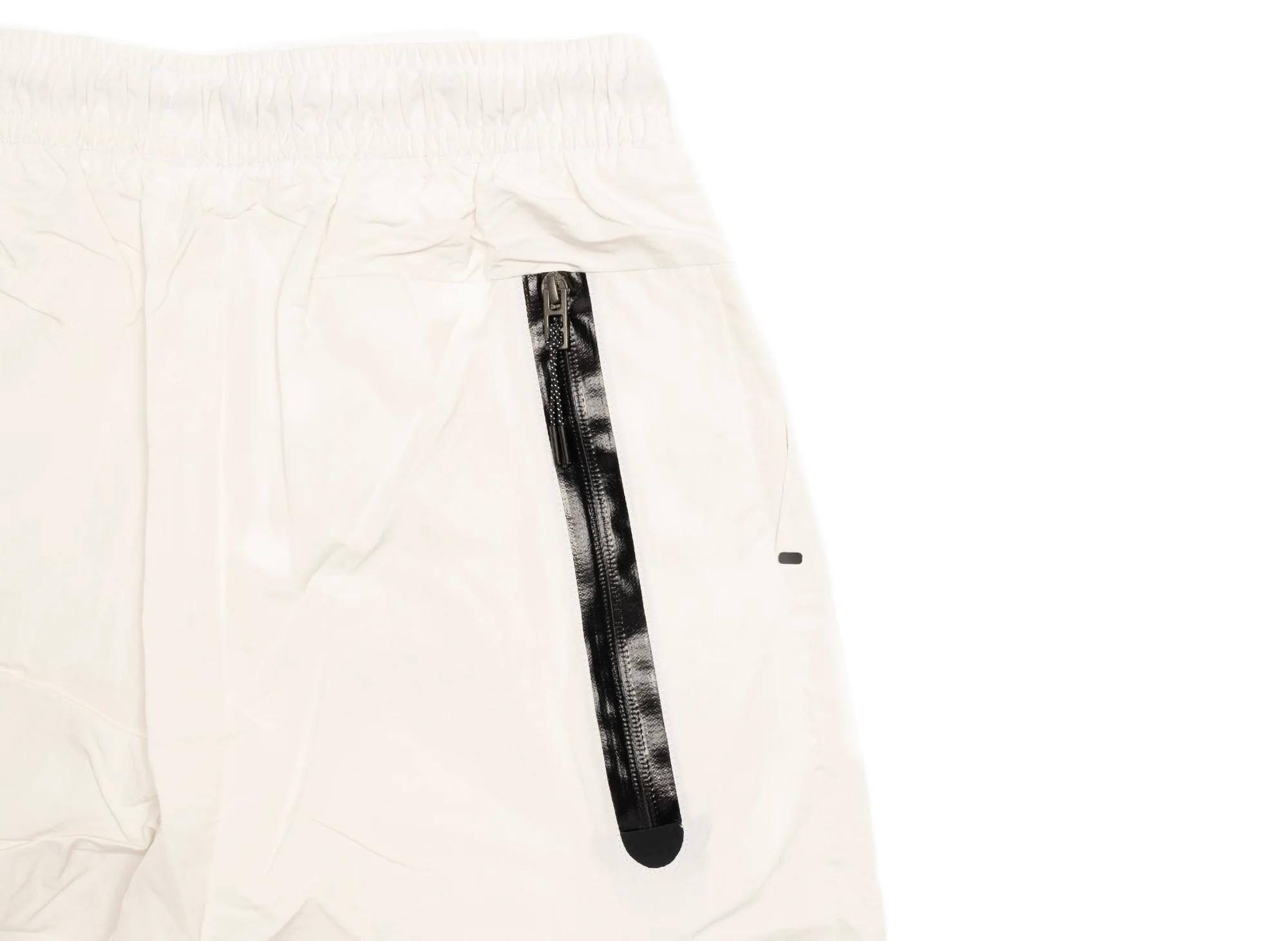 Nike Sportswear Tech Essentials Woven Pants - Image 2