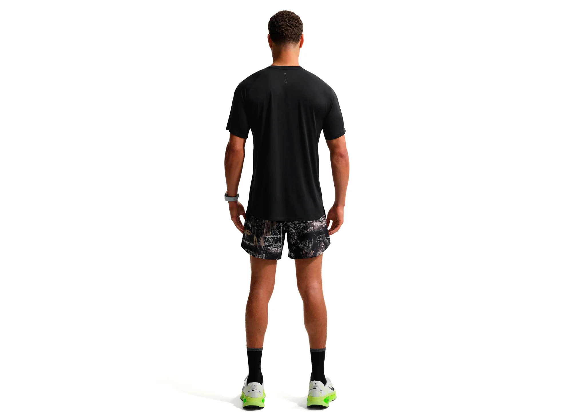 Nike Stride Dri-FIT 5" Realtree Running Shorts - Image 2