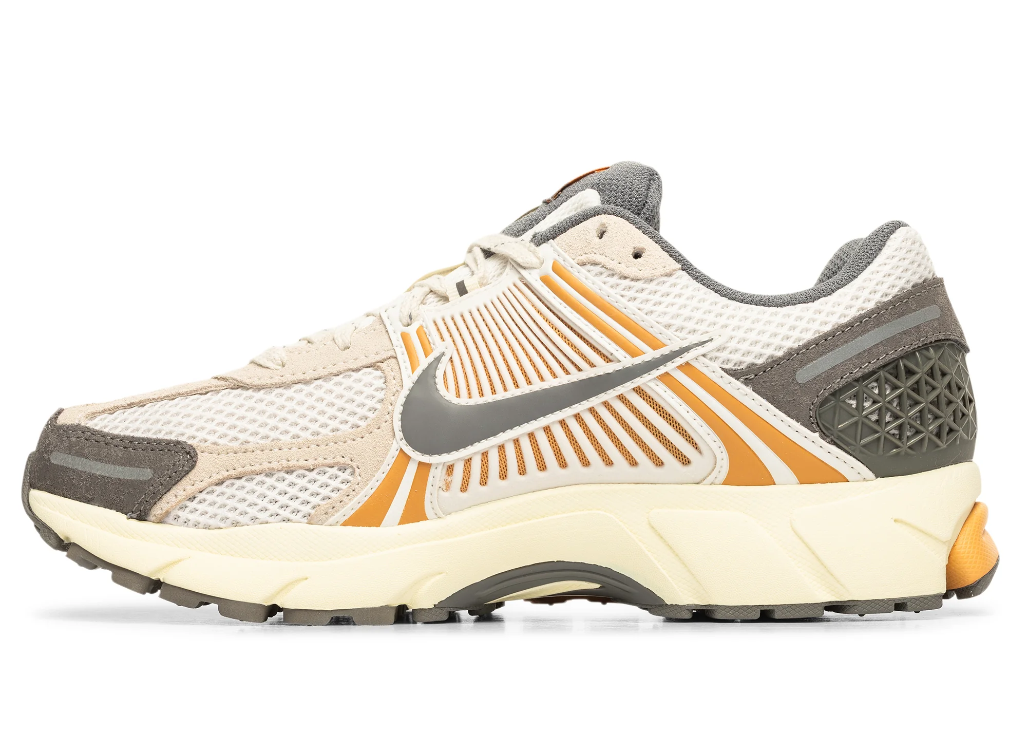 Nike Zoom Vomero 5 - Image 3