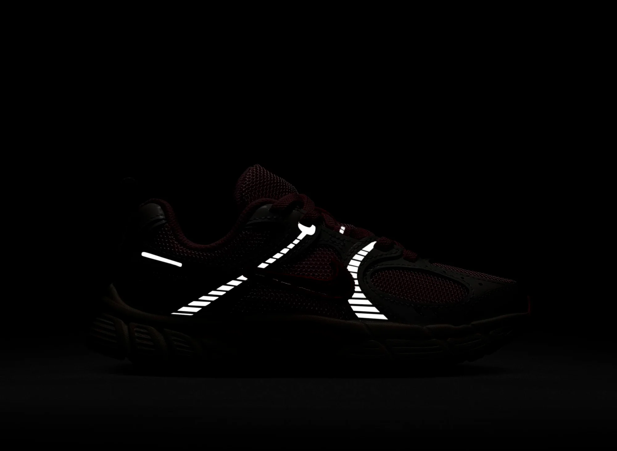 PS Nike V5 Runner in Light Crimson / Pink Foam - Image 6