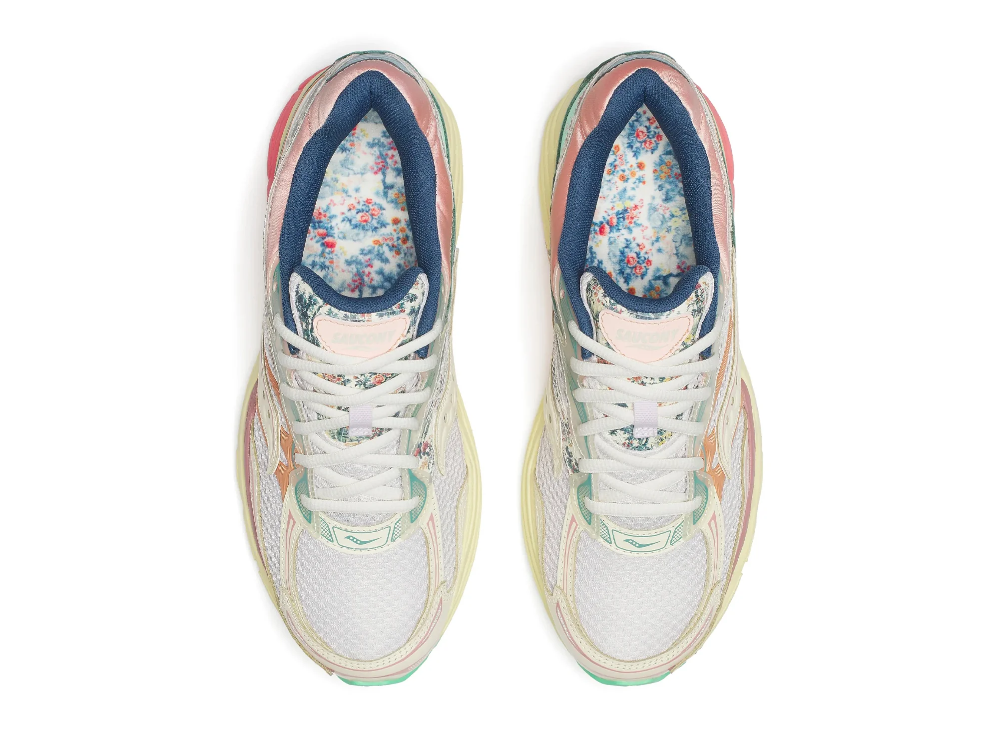 Saucony Progrid Omni 9 in Beige / Blue - Image 4