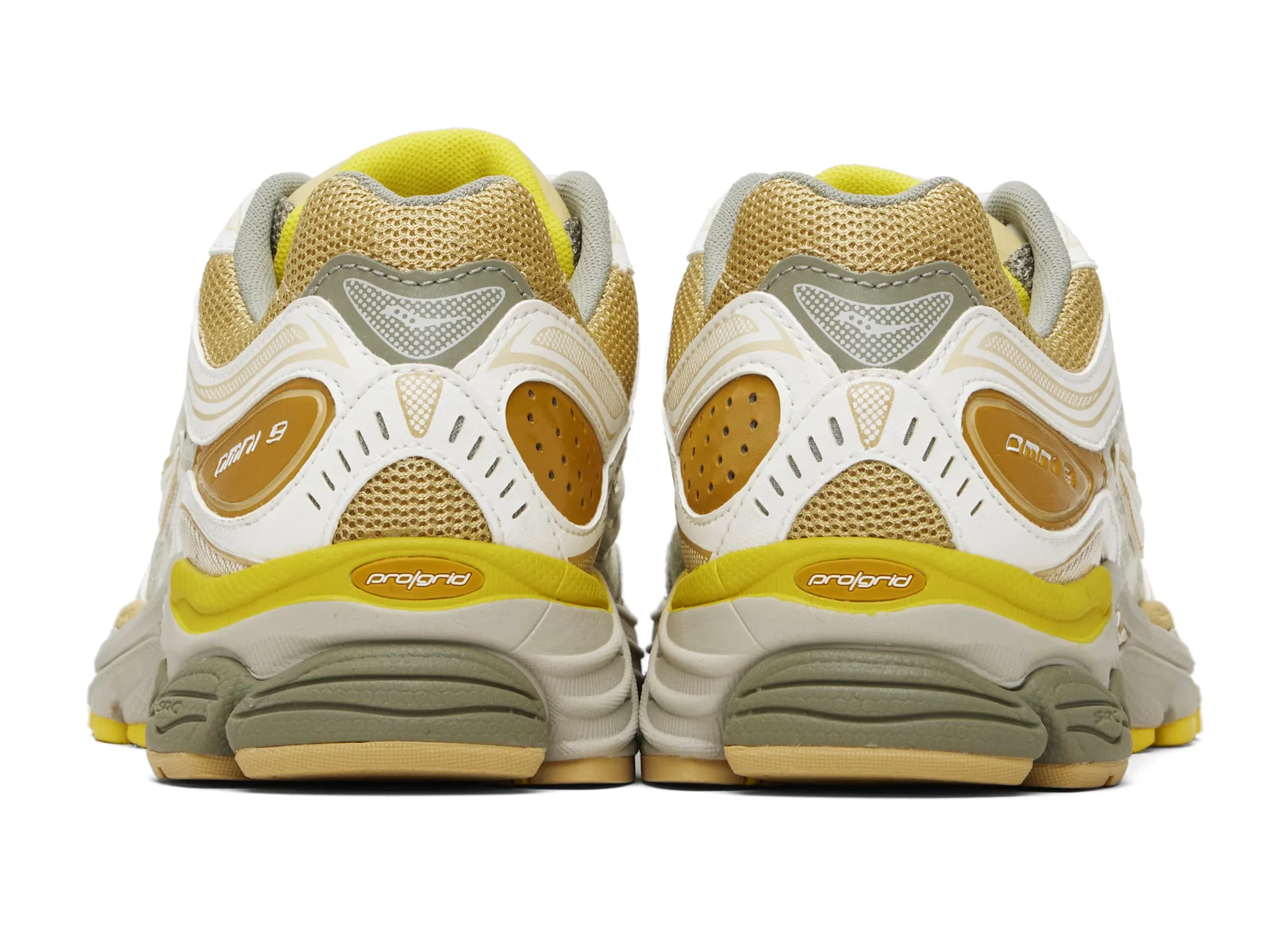 Saucony Progrid Omni 9 in Ivory / Moss - Image 2