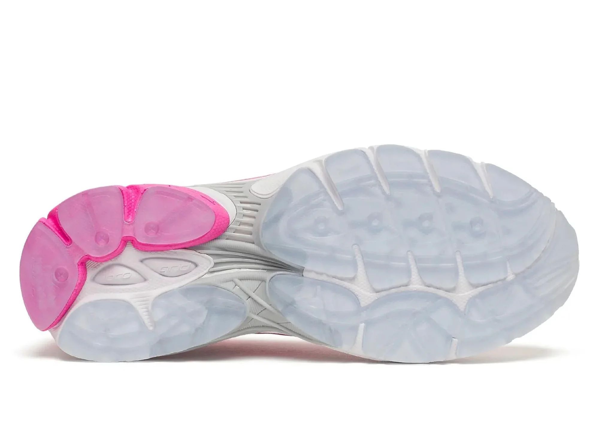 Saucony Progrid Omni 9 in Pink - Image 5