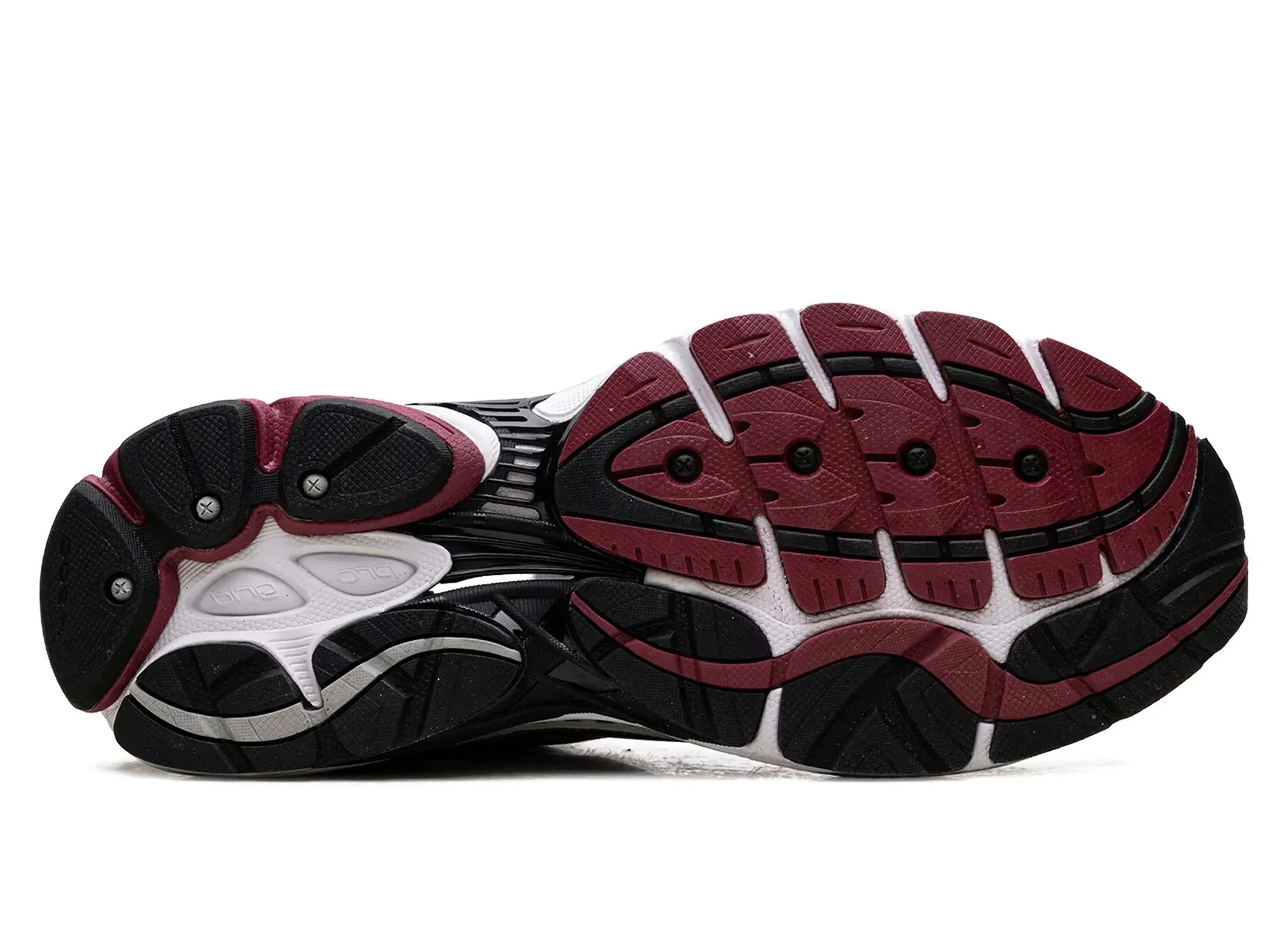 Saucony Progrid Omni 9 in White / Red - Image 3