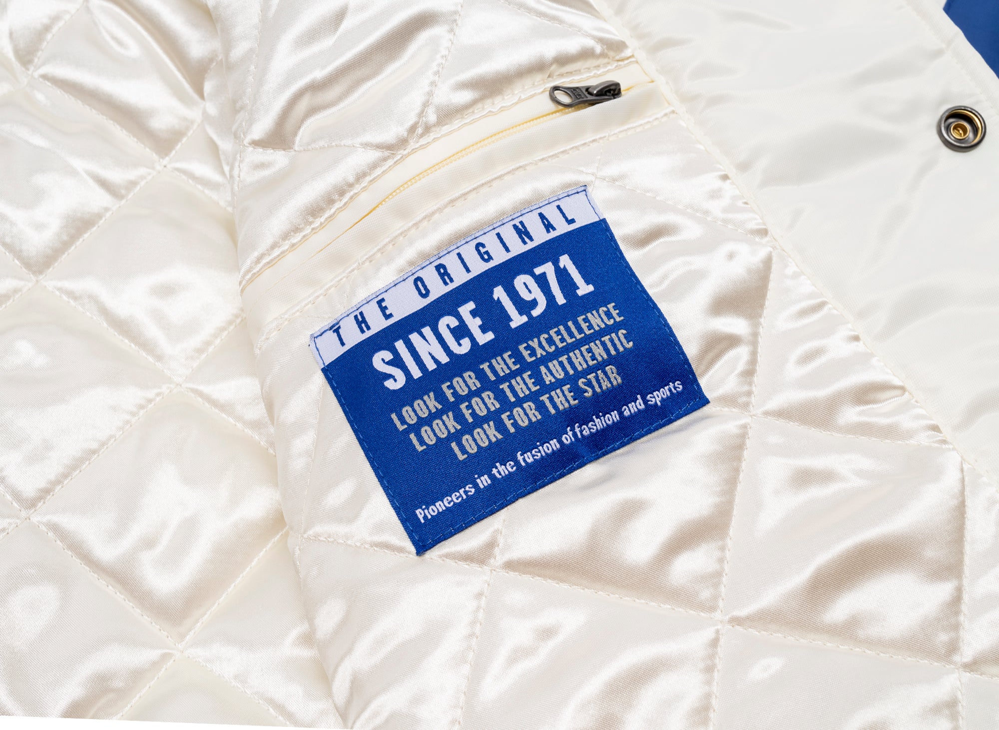 Starter Oneness Exclusive Kentucky Wildcats Jacket - Image 4