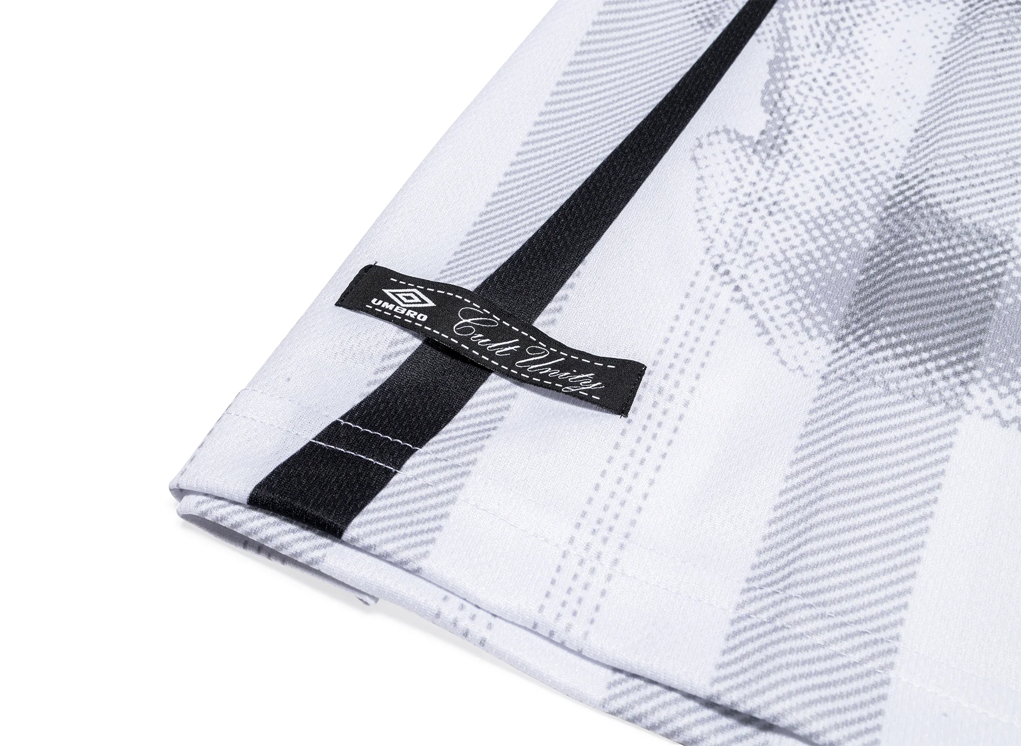 Umbro 01-03 Polo in White / Red - Image 3
