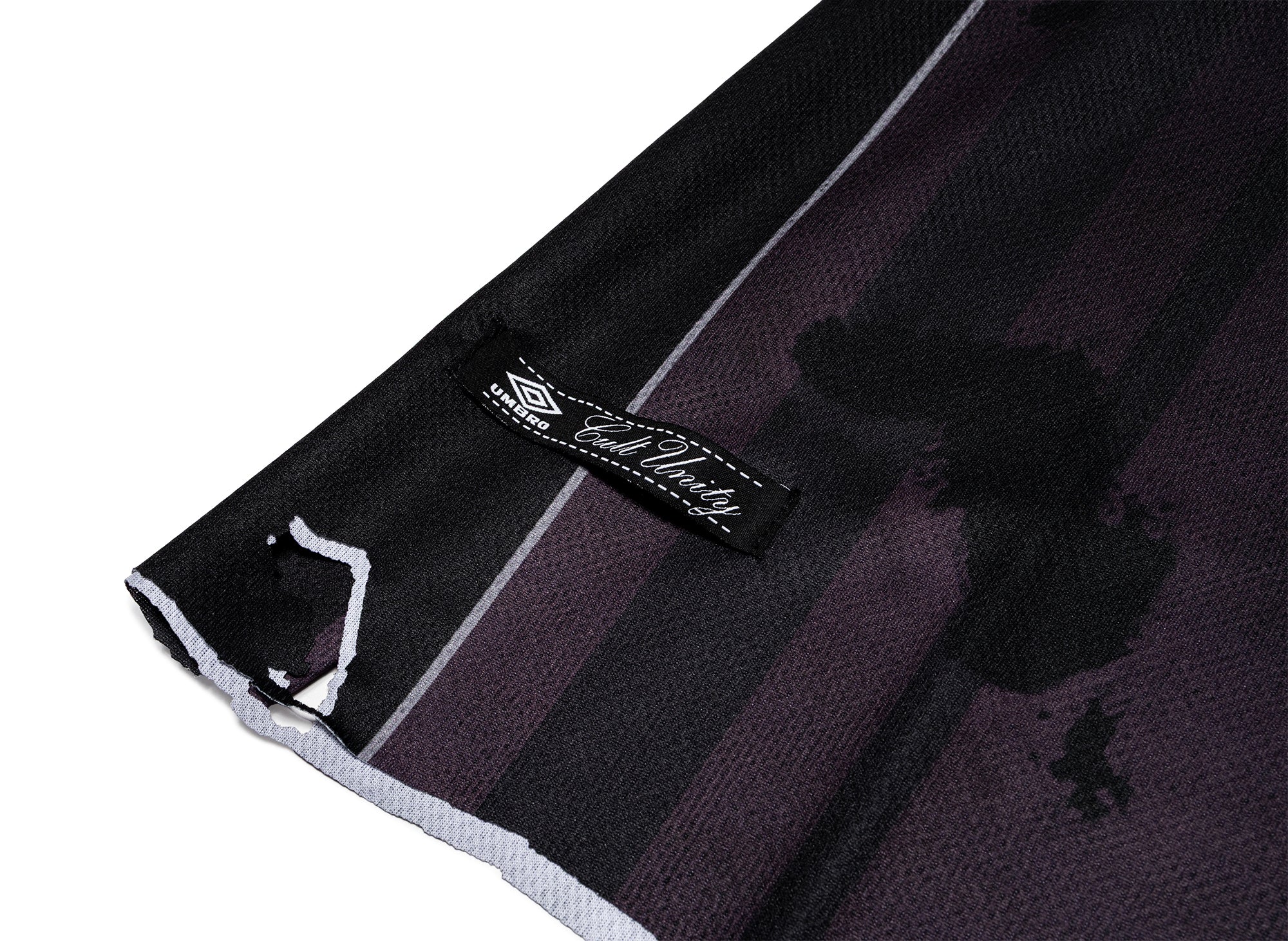 Umbro Distressed Spycam Polo in Purple / Black - Image 2