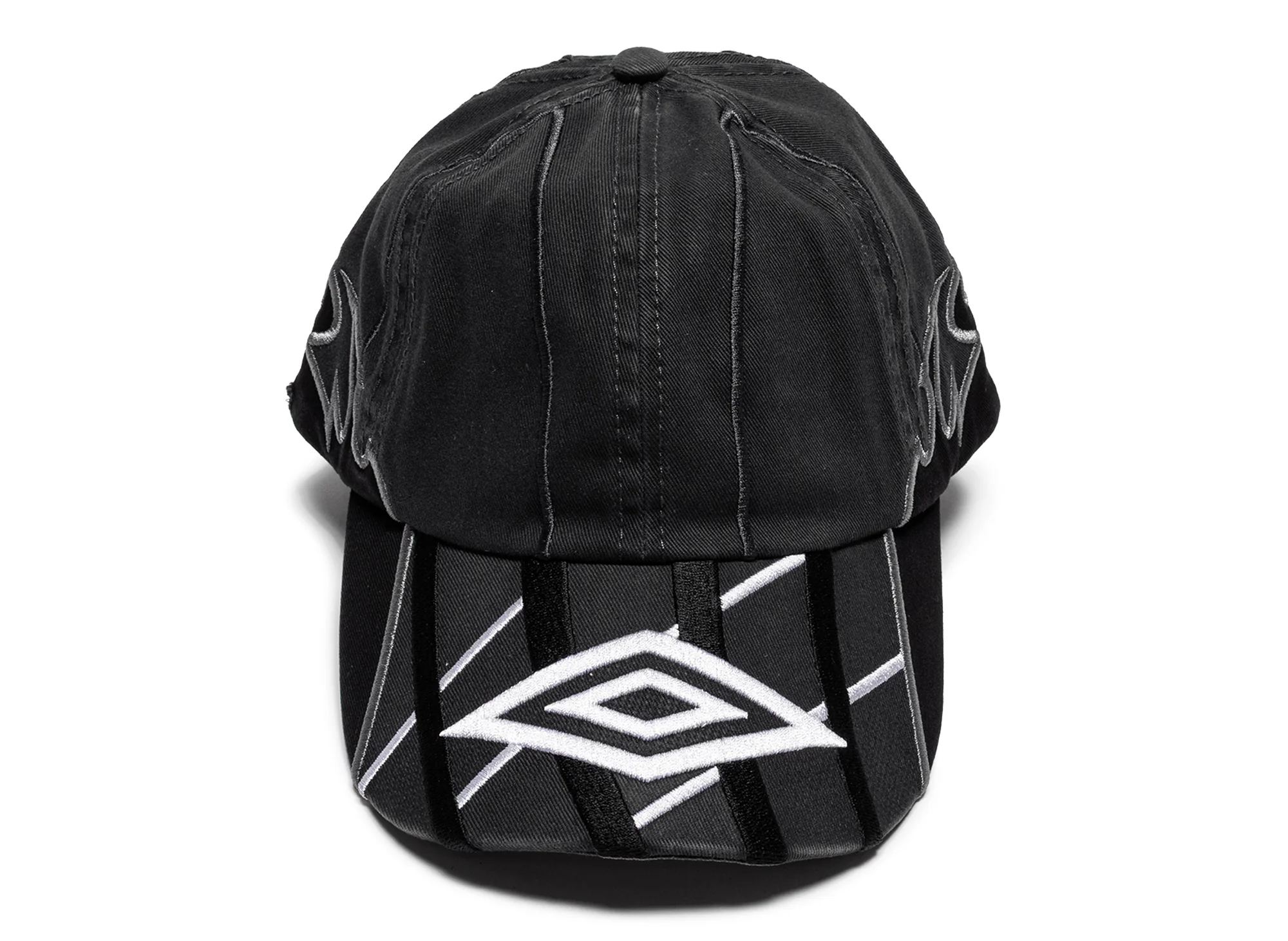 Umbro Goalkeeper Cap in Dark Grey