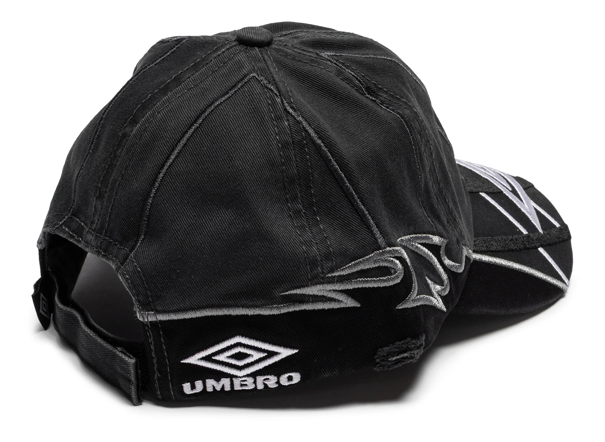 Umbro Goalkeeper Cap in Dark Grey - Image 2