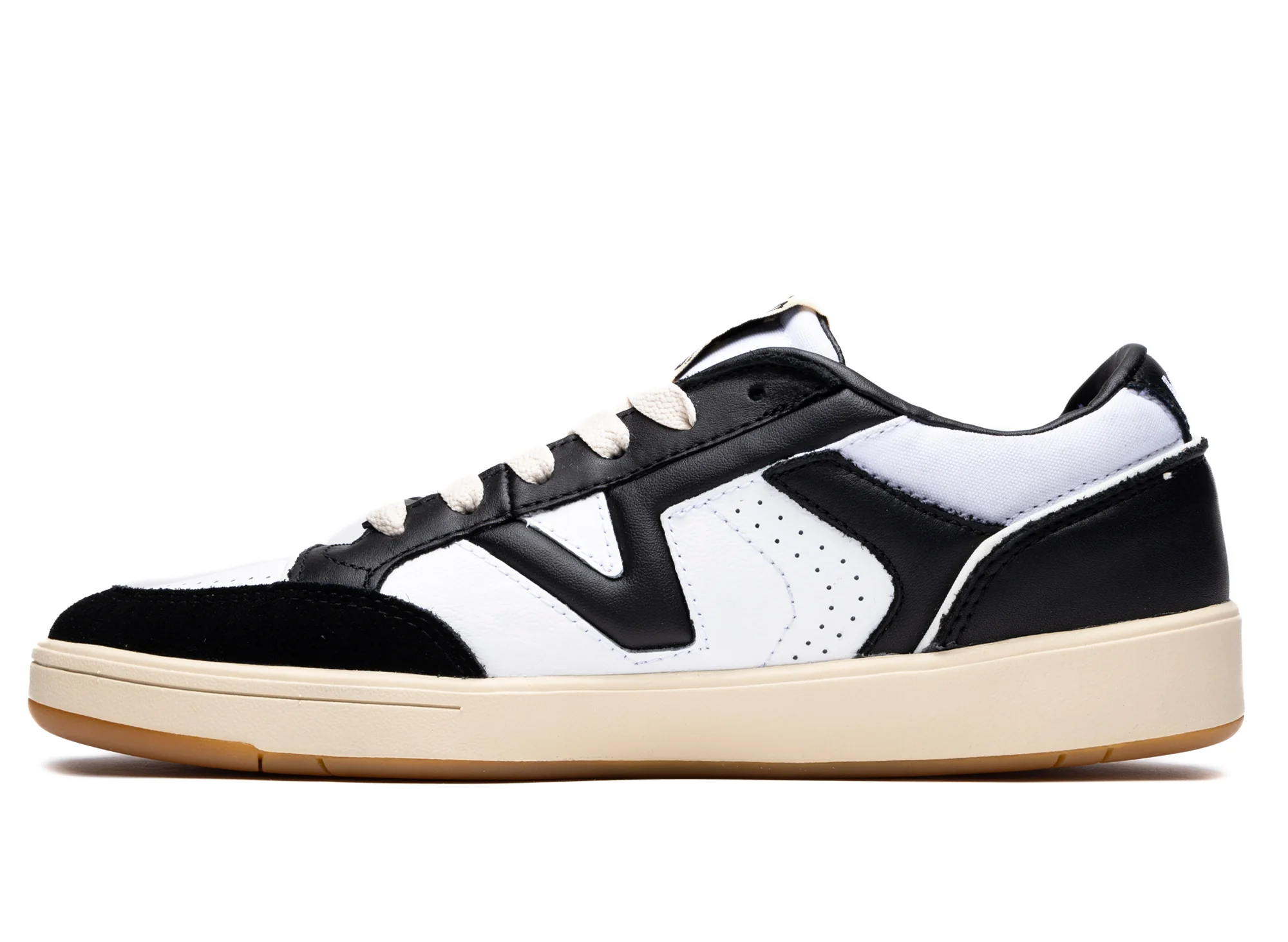 Vans Lowland CC - Image 3