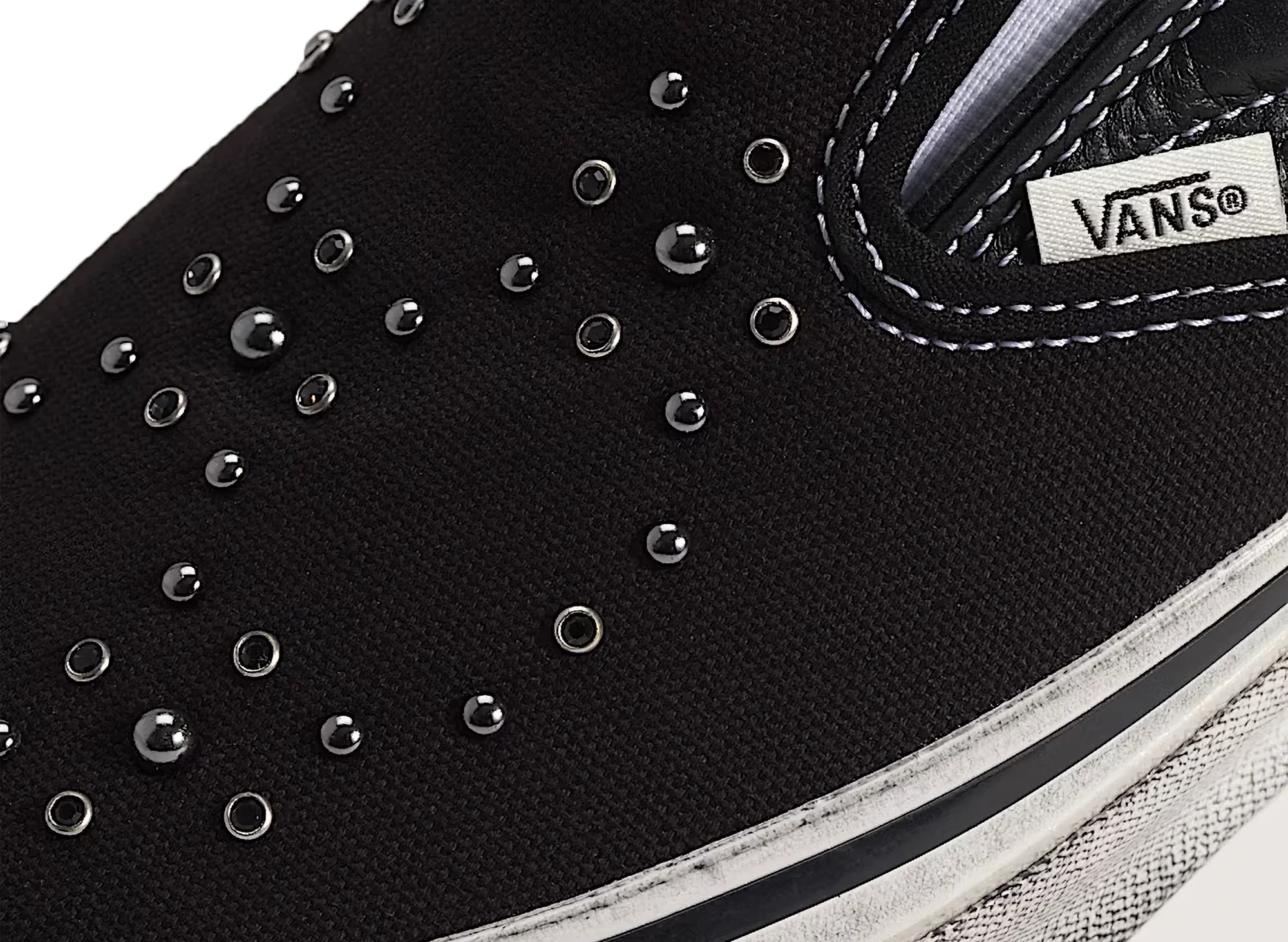 Vans LX Classic Slip-On 98 Pearlized in Black - Image 4