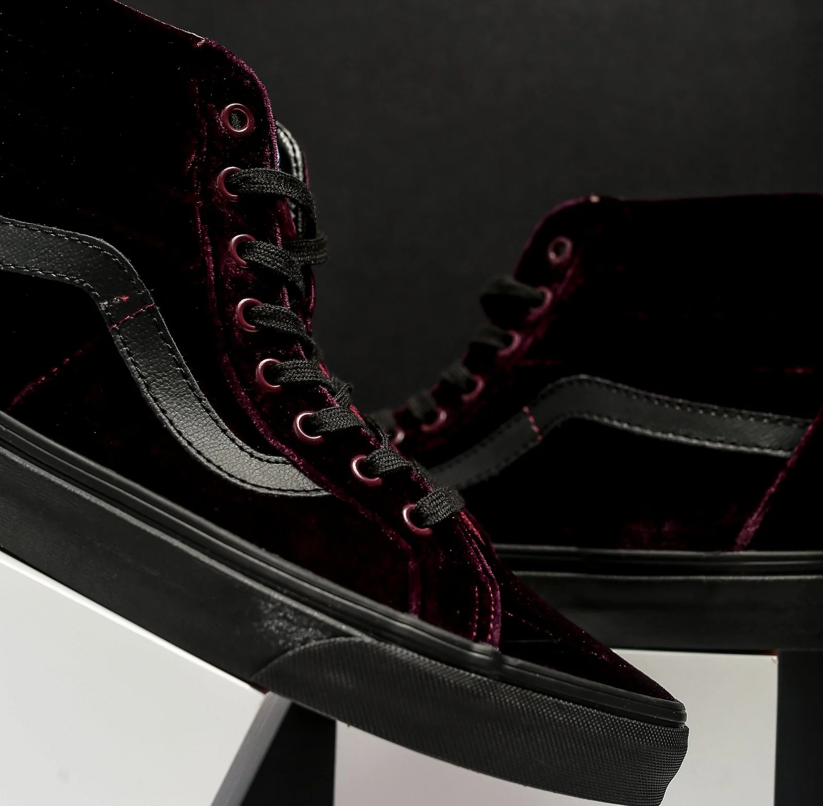 Vans Sk8-Hi Reissue (Velvet) - Image 3