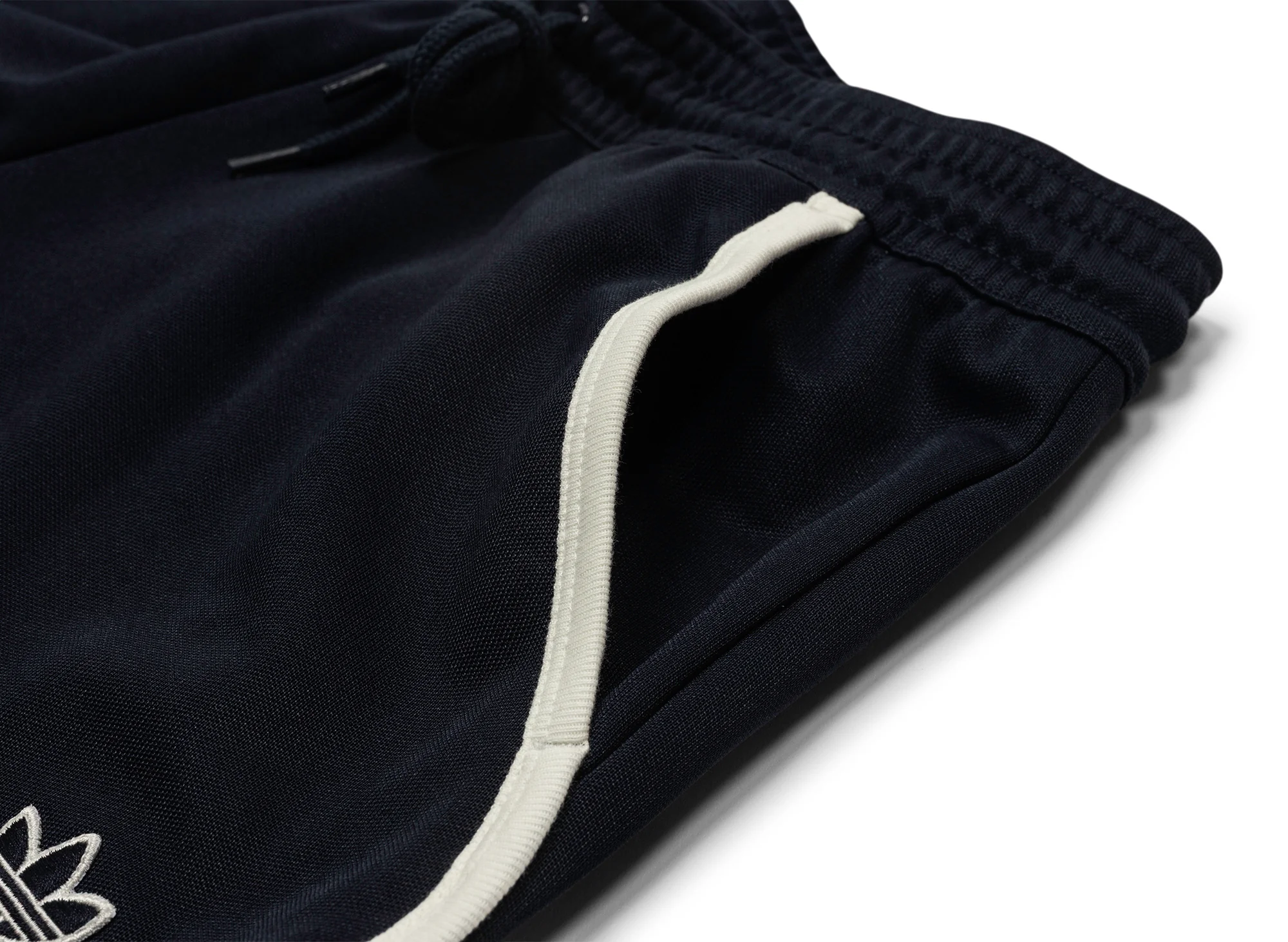 Women's Adidas x Sporty & Rich Shorts - Image 2