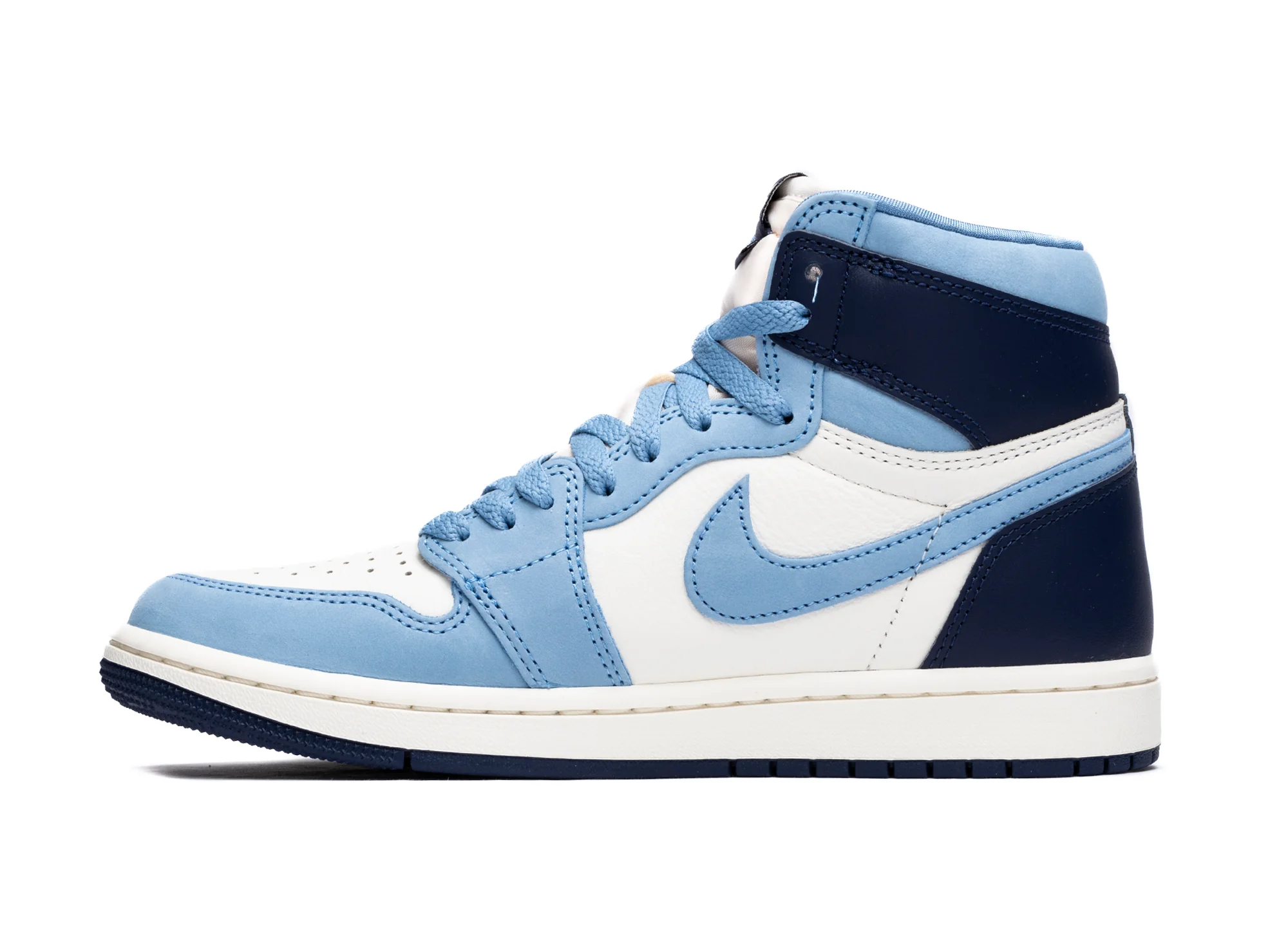 Women's Air Jordan 1 Retro High OG - Image 3