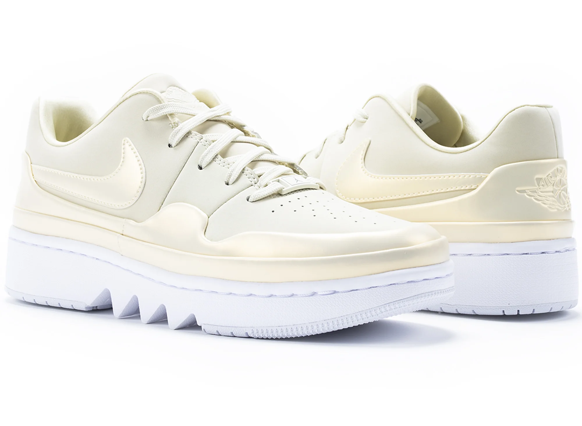 Women's AJ 1 Jester XX Low Laced SE - Image 2