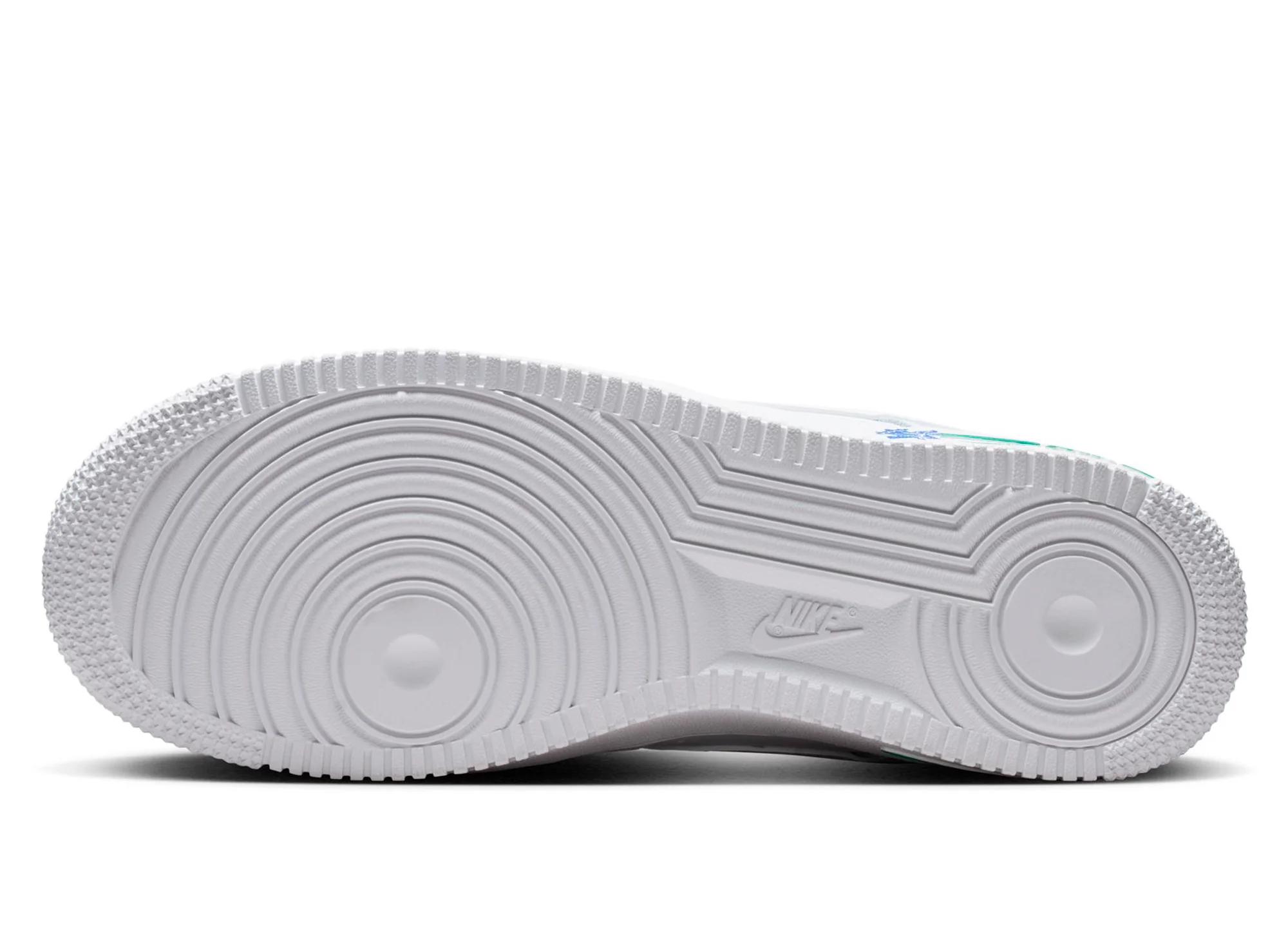 Women's Nike Air Force 1 '07 SE in White / Persian Violet - Image 5
