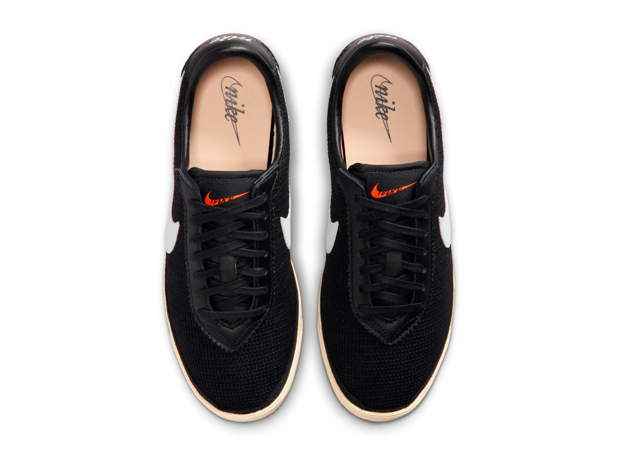 Women's Nike Astrograbber Textile in Black / White - Image 4