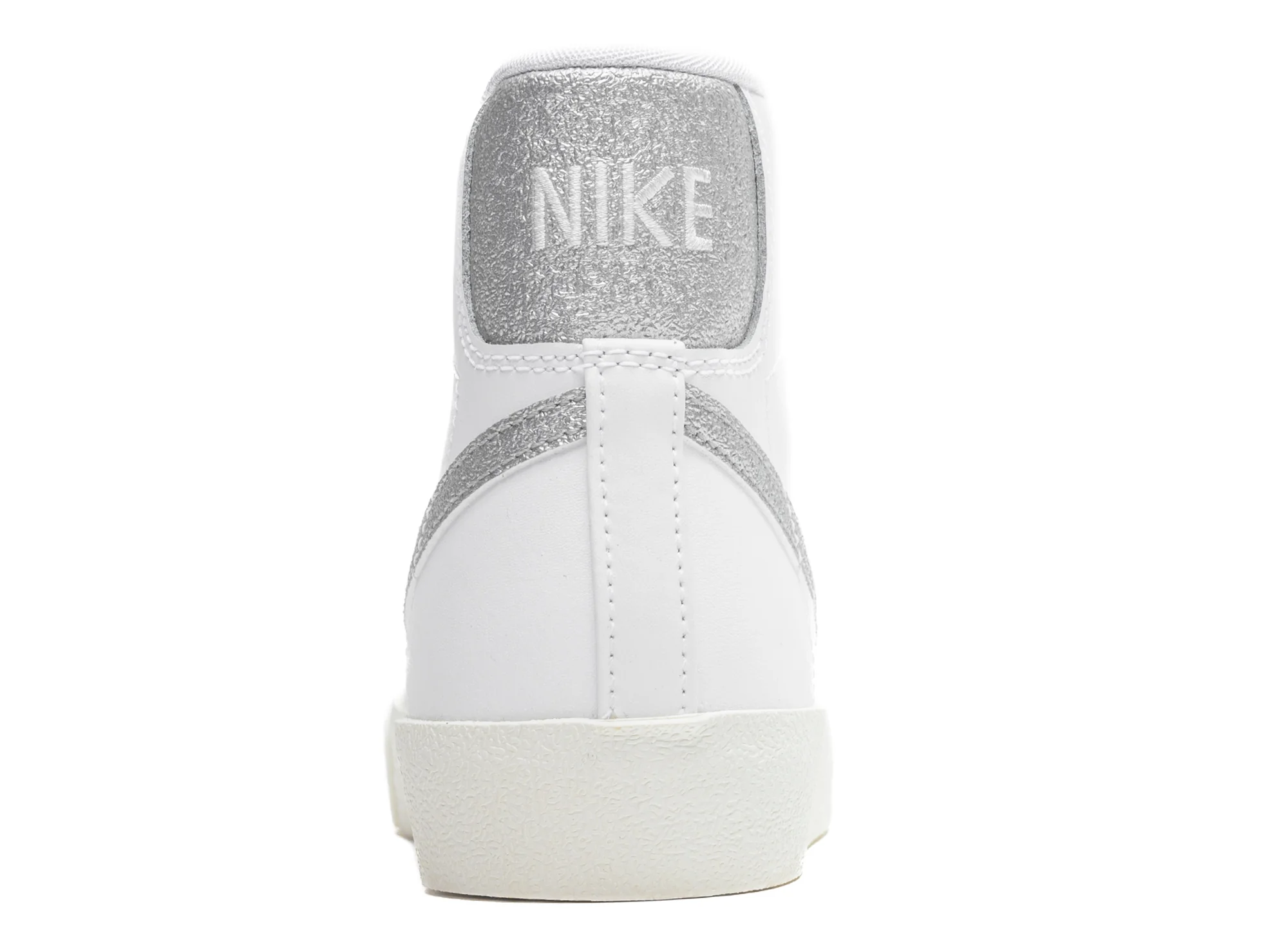 Women's Nike Blazer Mid '77 Essential - Image 2