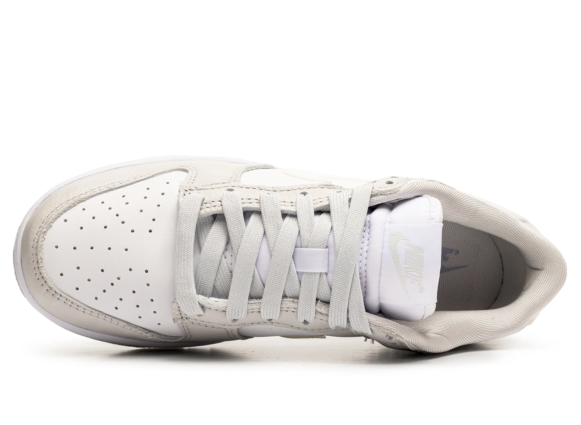 Women's Nike Dunk Low - Image 4