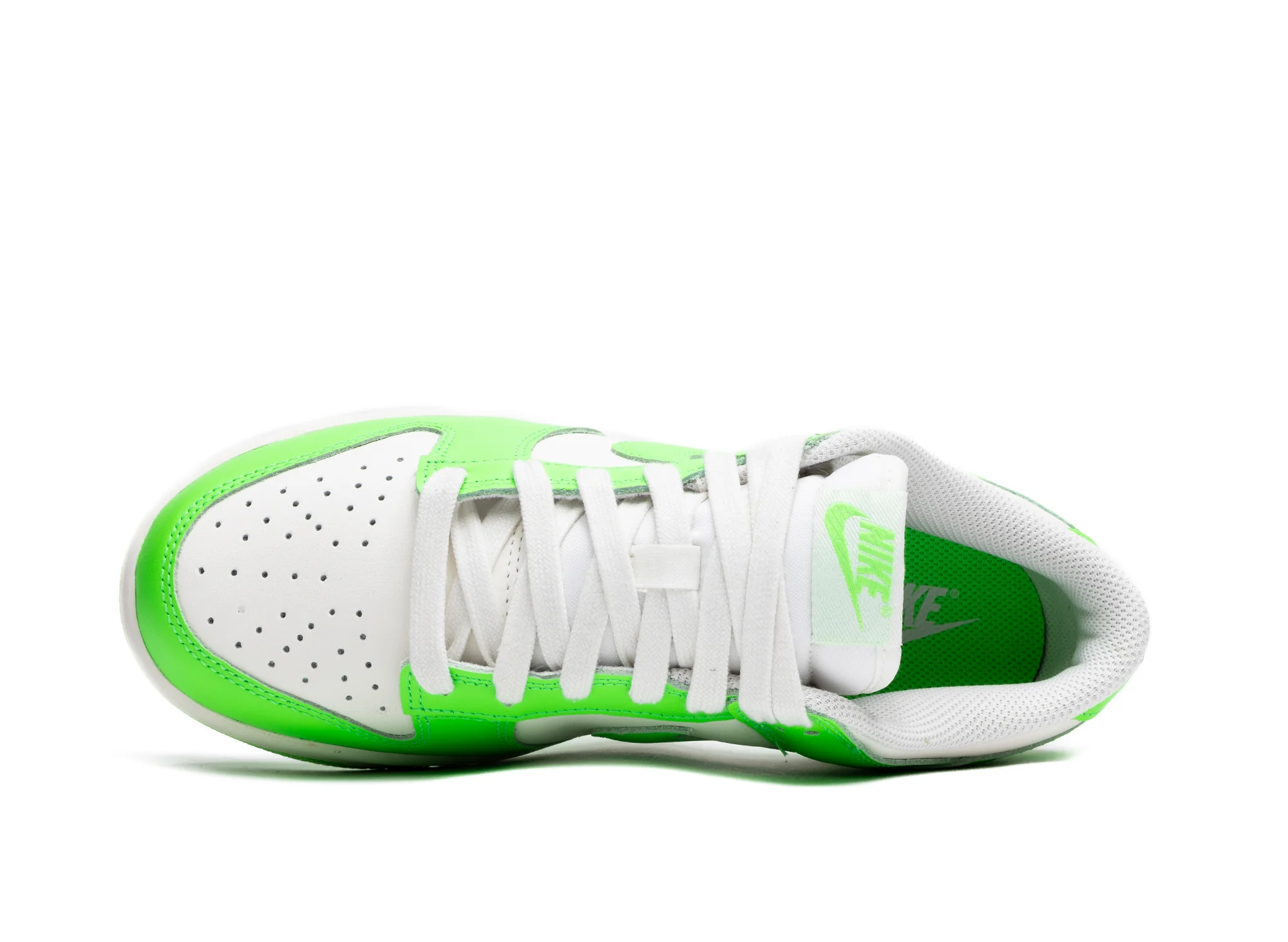 Women's Nike Dunk Low - Image 3