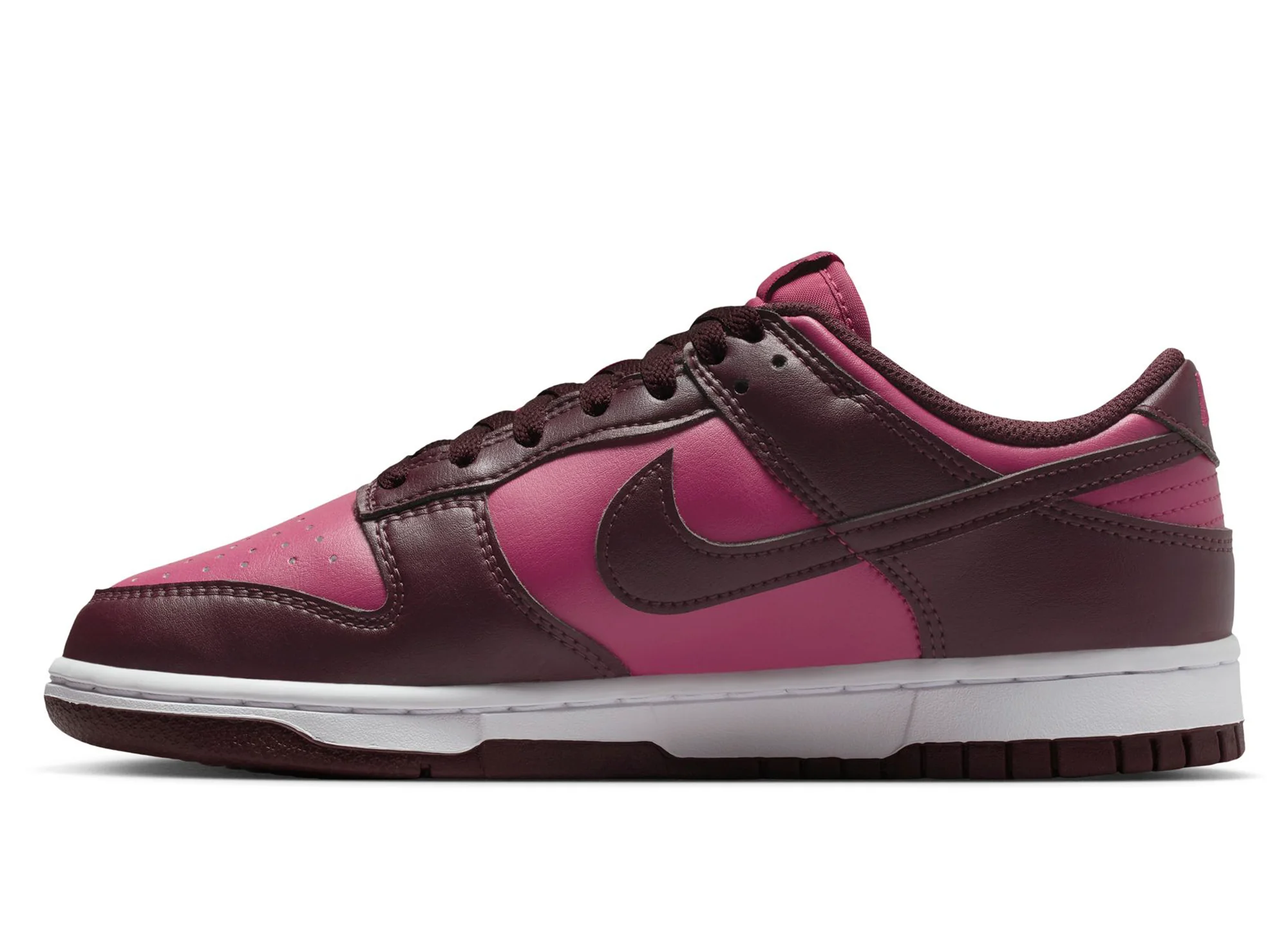 Women's Nike Dunk Low - Image 3