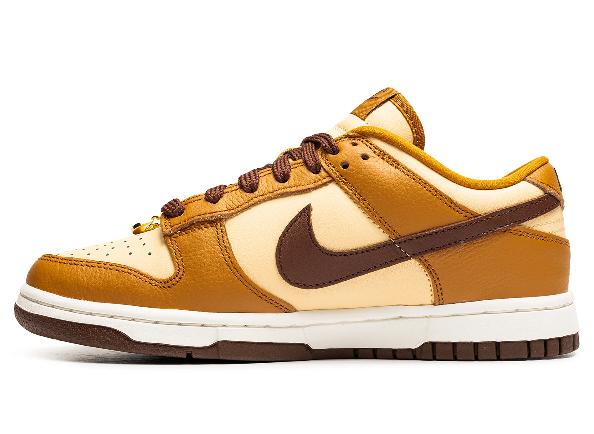Women's Nike Dunk Low SE - Image 3