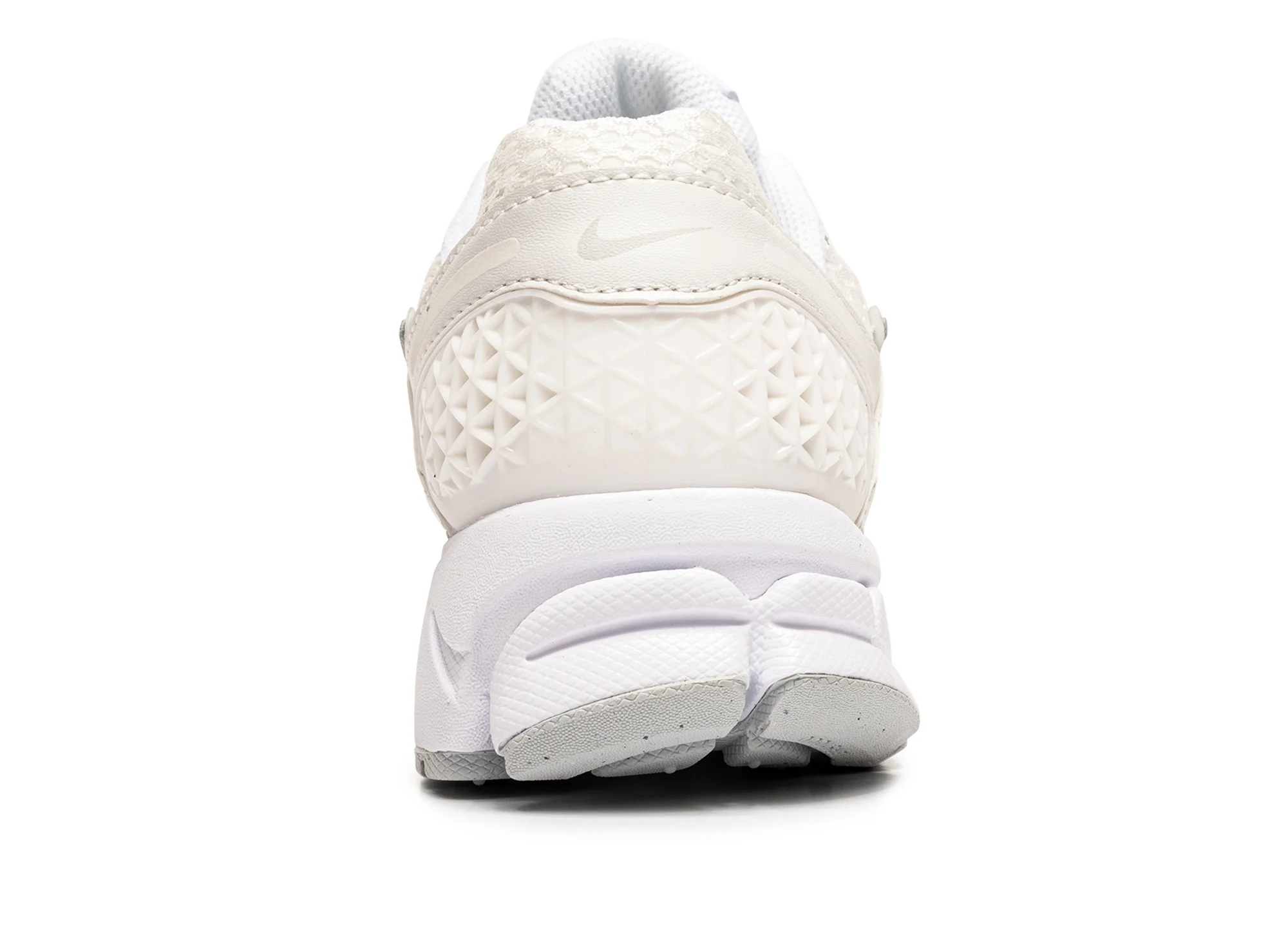 Women's Nike Zoom Vomero 5 - Image 2