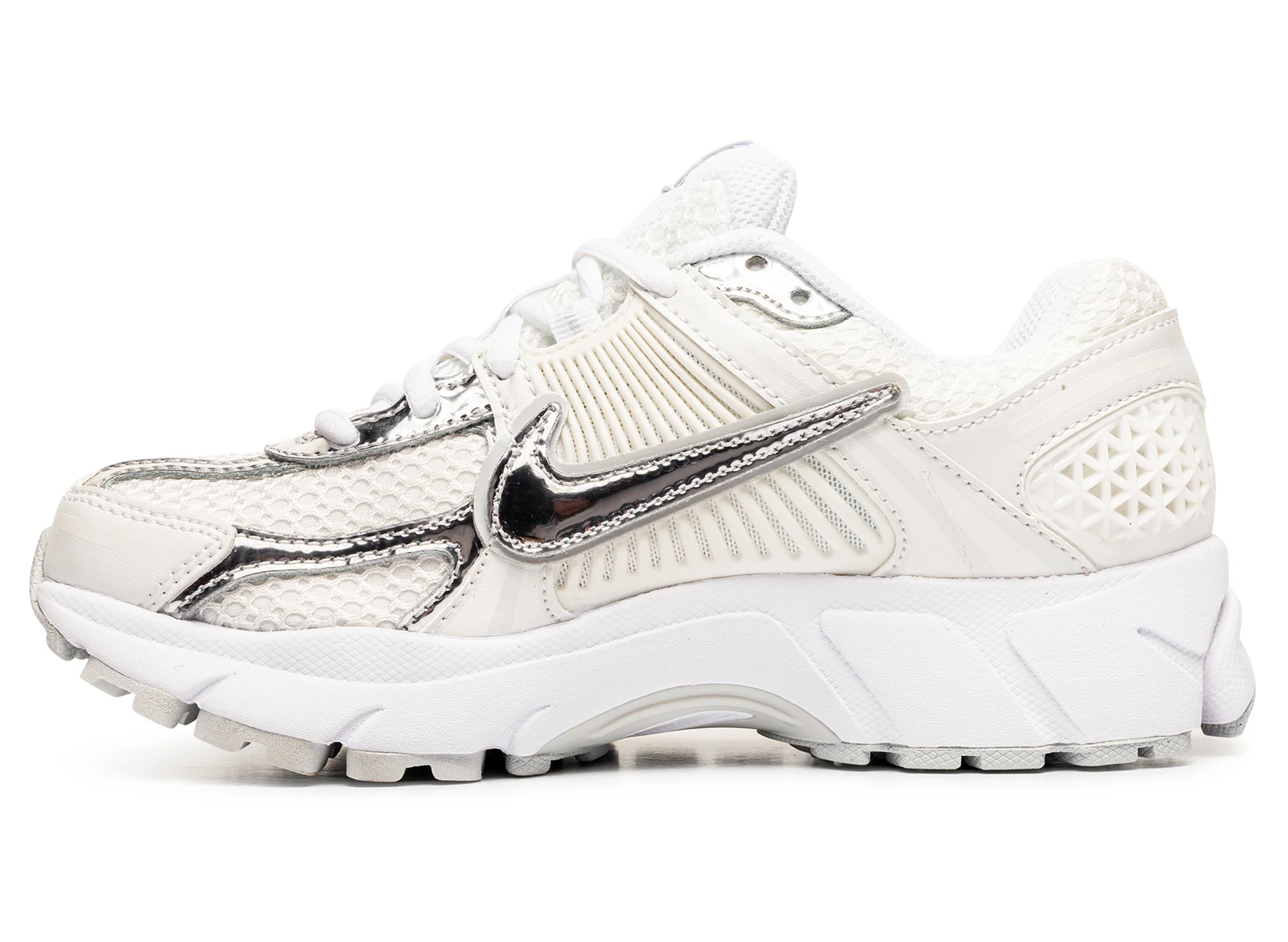 Women's Nike Zoom Vomero 5 - Image 3